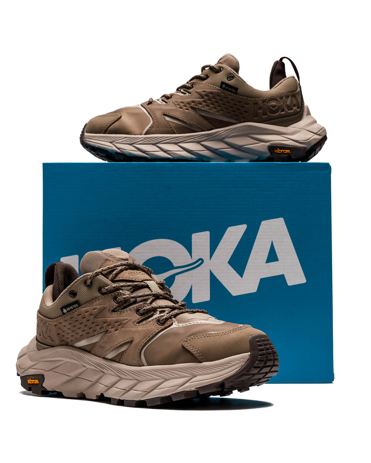 hoka one one m anacapa low gtx